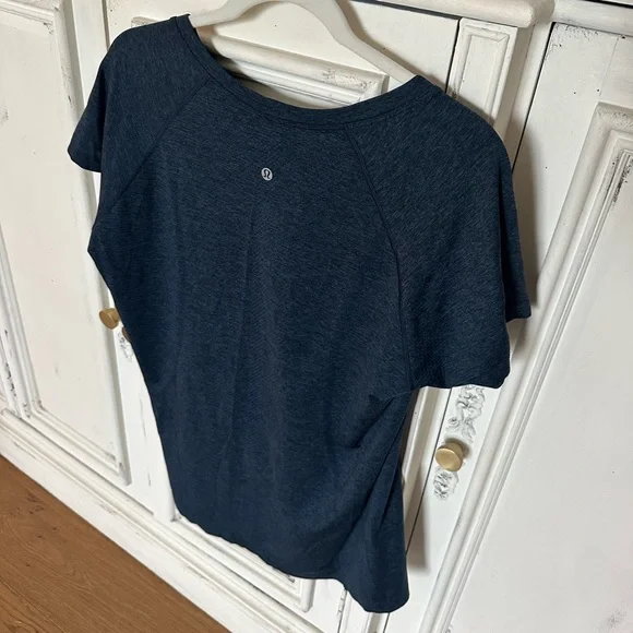 Lululemon Swiftly Tech Short Sleeve Crew in Sapphire Blue/Black Women’s Size 16 - Picture 4 of 10